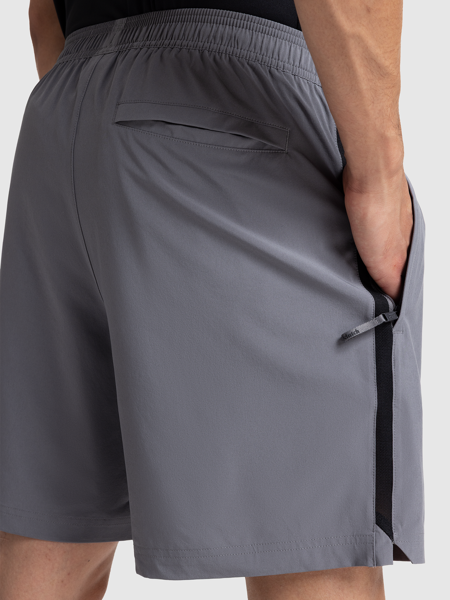 Men's 7" Woven Short