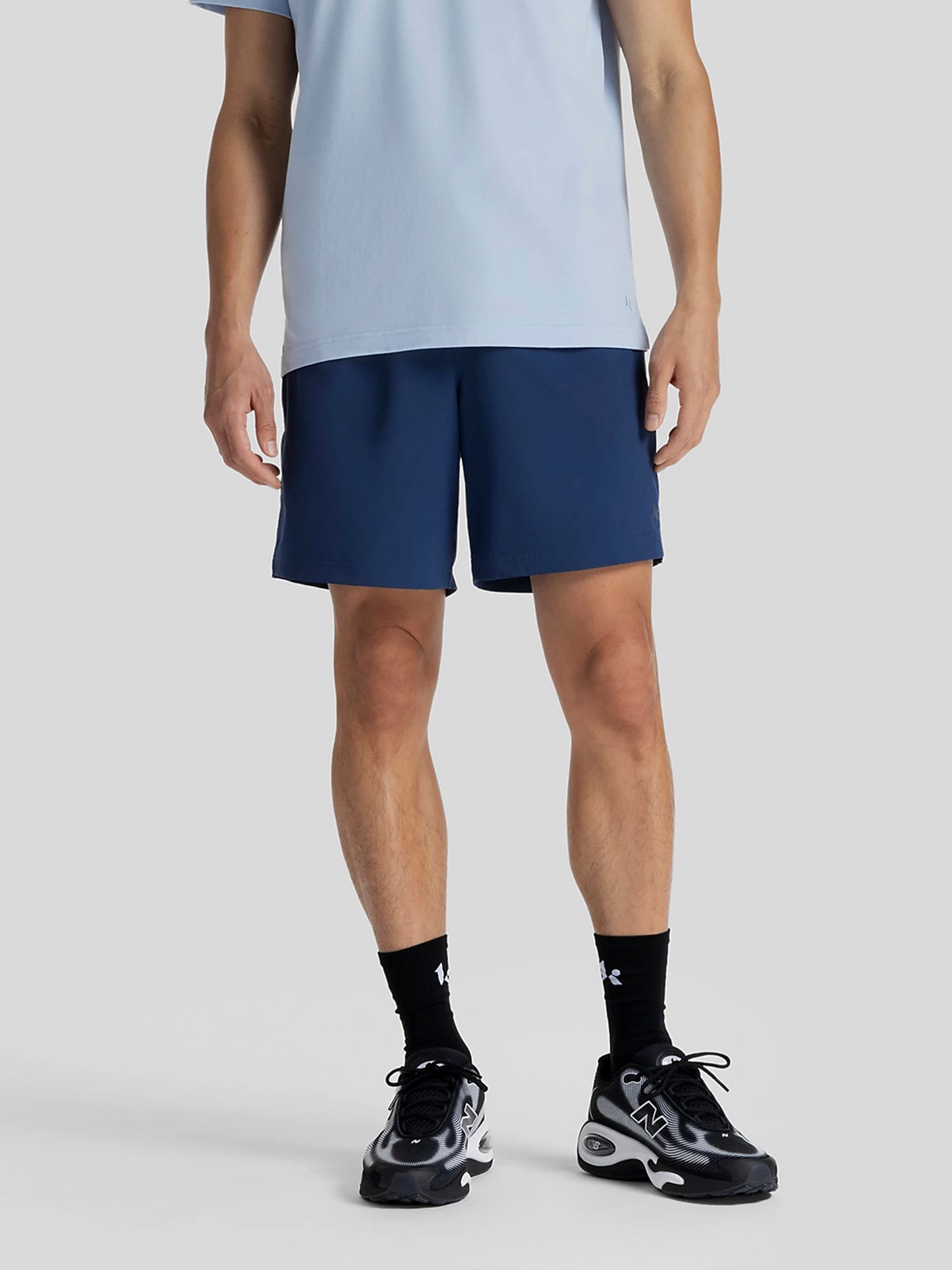 Men's 7" Woven Short